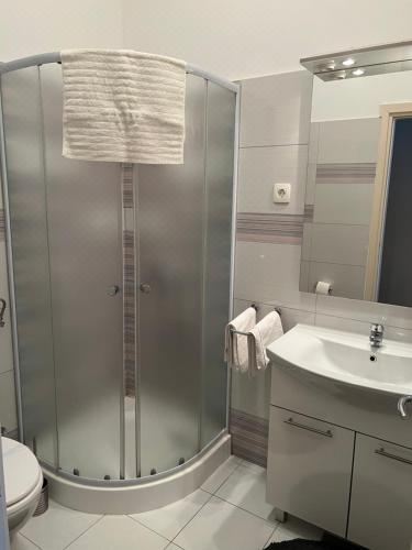 双床房（带独立浴室）