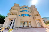 Hotel Dana Hotels in 