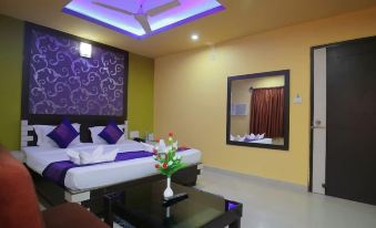Hotel Surya Beach inn ! PURI near-sea-beach-and-temple fully-air-conditioned-hotel with-lift-and-parking-facility - Housity
