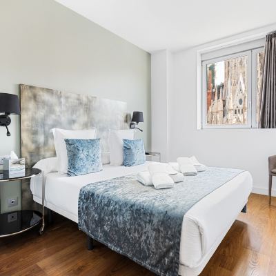 Superior Apartment, 4 Bedrooms, City View Sensation Sagrada Familia Barcelona Promo Code