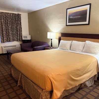 King Room- Non-Smoking Knights Inn Wendover Promo Code