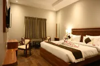 Neel Clarks Inn Express