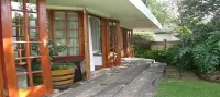 Cosy Den B&B Luxury Guest House Style