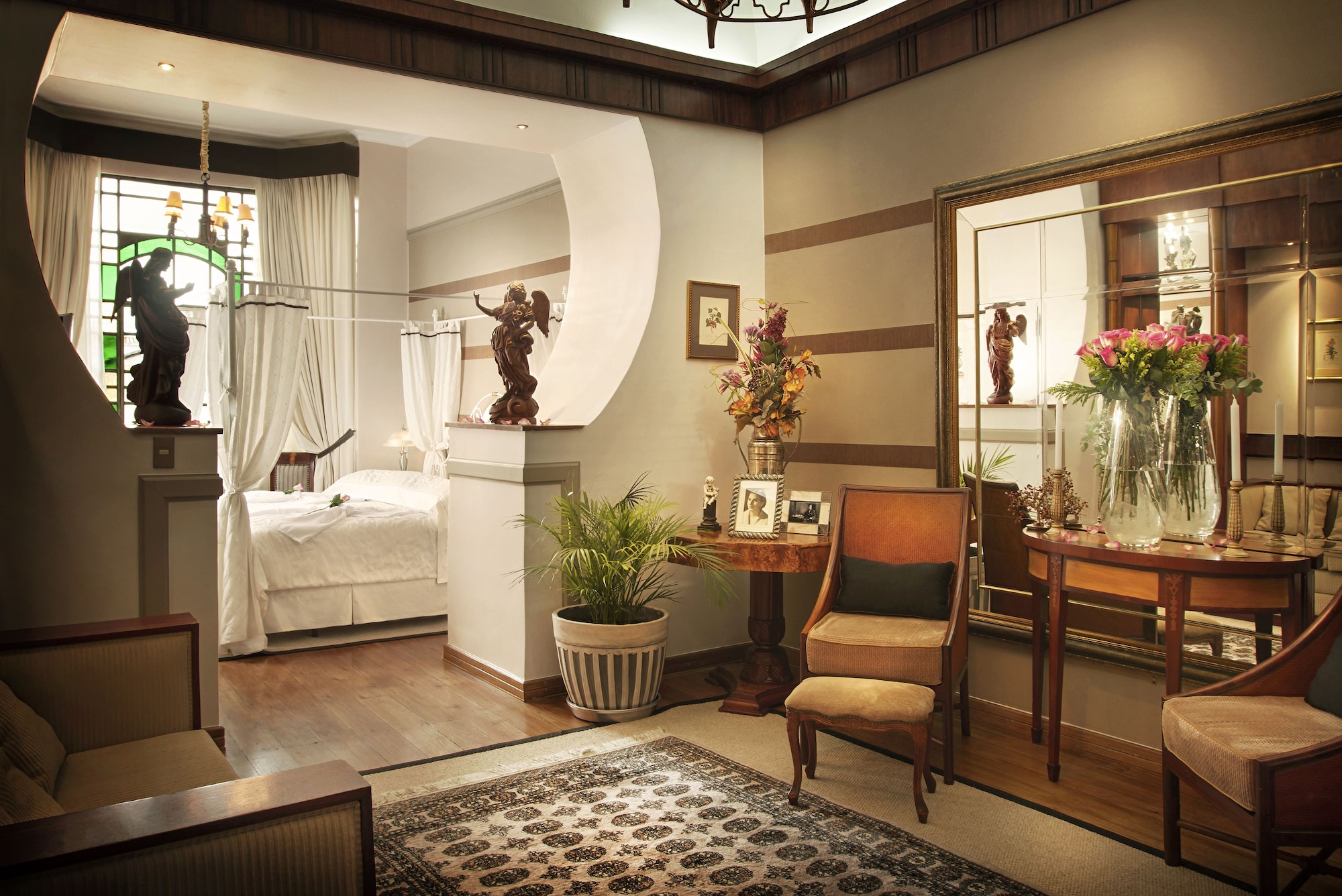 传统套房， 1 张特大床