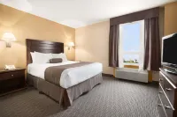 Days Inn by Wyndham Estevan Hotels in 