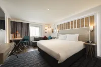 Holiday Inn LONDON - SHEPPERTON by IHG Hôtels à : 