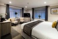 The Holt Hotel