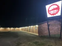 Sawmill Lodges Motel Hotels in 