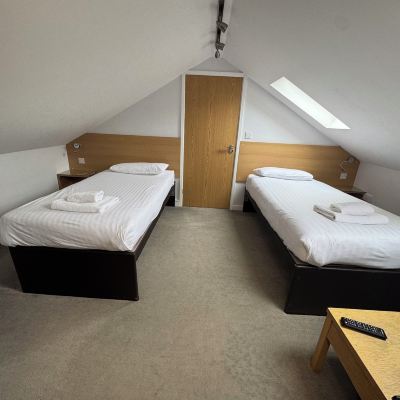 Basic Twin Room, 2 Twin Beds, Non Smoking Gidea Park Hotel Promo Code