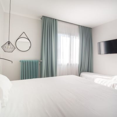 Triple Room Urban Style Hotel de France Promo Code