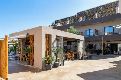 Del Mare Suites Hotels in 