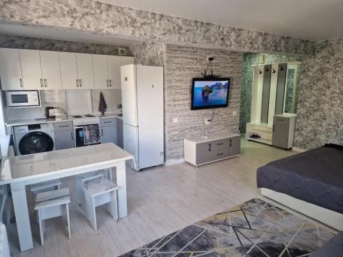 One-room apartment for rent near the lake One-Bedroom Apartment With Lake View