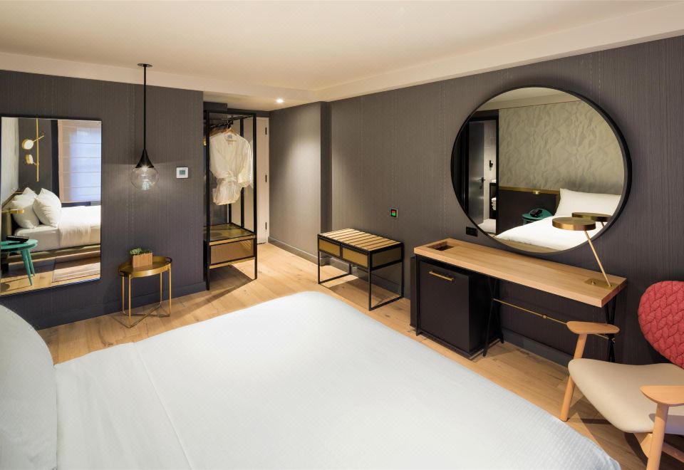 The Time New YorkKing Room