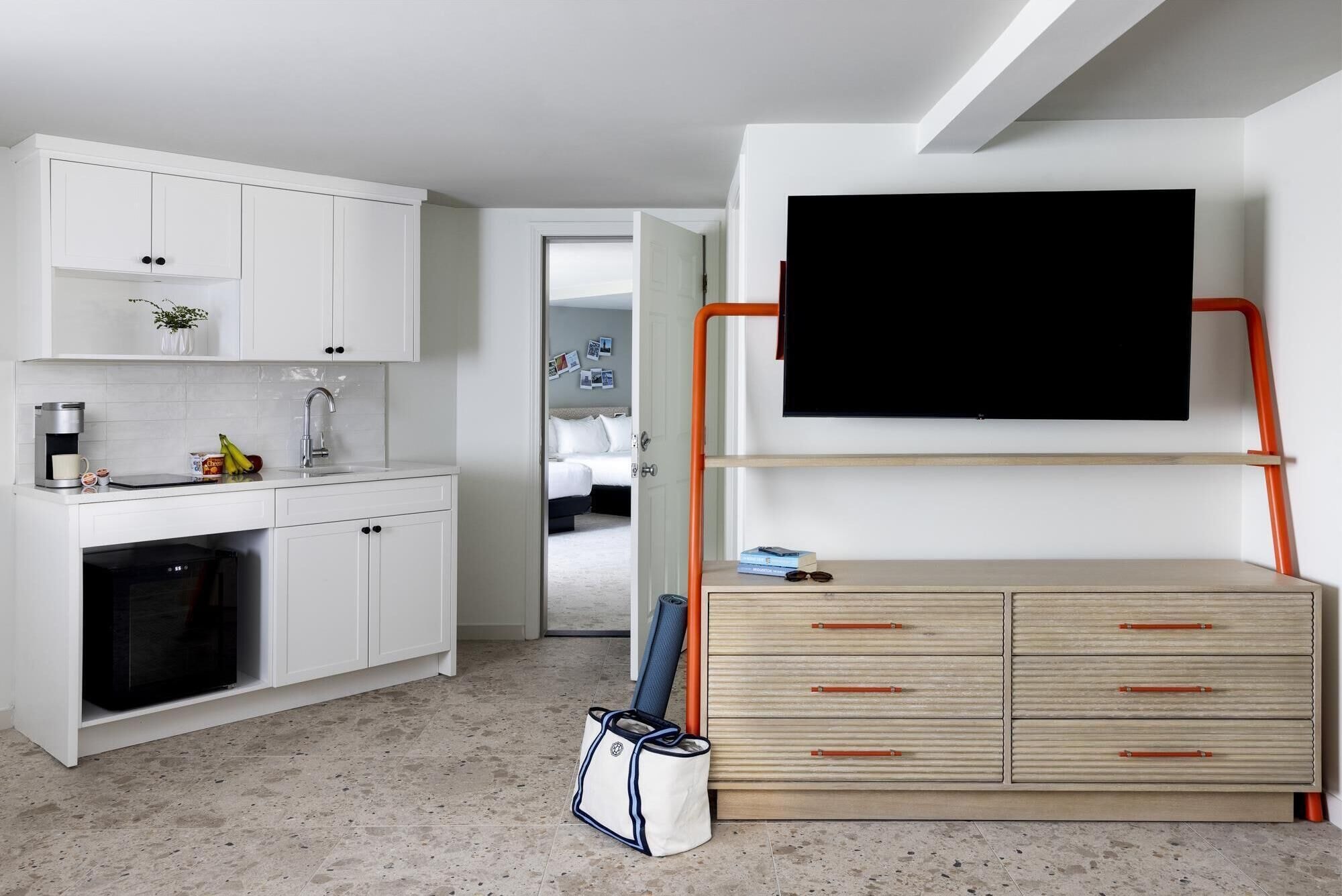 客房， 1 张特大床和 1 张梳化床， 厨房， 海洋景观