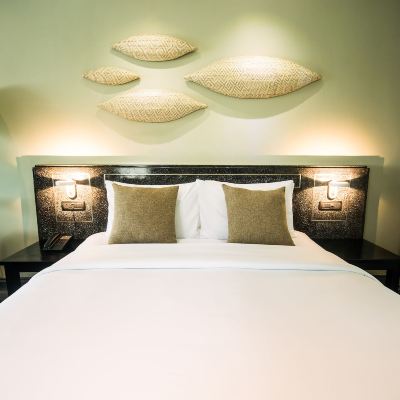 ANAJLI Deluxe King Pool View Anjali by Syphon Promo Code