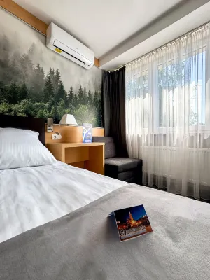 Malinowski Leśny Hotel di 