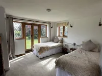 Bed and Breakfast Dunsfold Hotels in Godalming