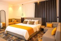 Crisp Royal Hotel
