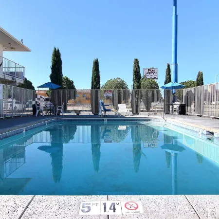 Motel 6 Carlsbad, NM Отели в г. Эдди