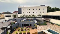 Lunar Signature Hotel & Suites Отели в г. 
