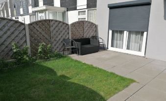 Impeccable 1-Bed Apartment in Coventry - Housity