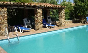 Comfy Farmhouse in Valencia de Alc Ntara with Pool