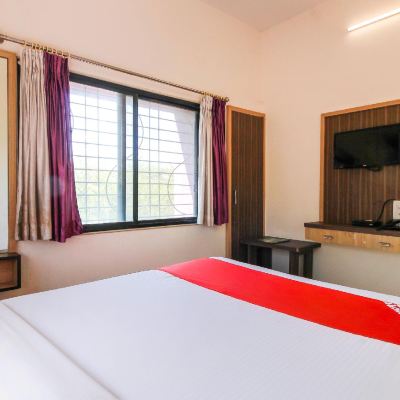 Classic Double Or Twin Room OYO 22999 Hotel Kandil Promo Code