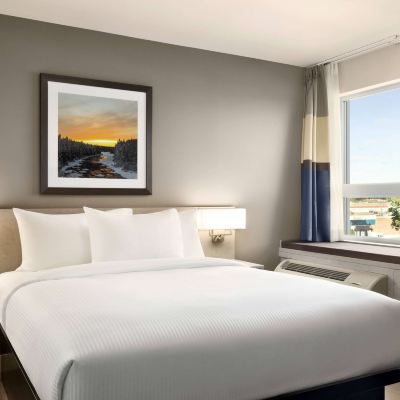 Deluxe Queen Studio Suite-Non-Smoking Microtel Inn & Suites by Wyndham Dorval Promo Code