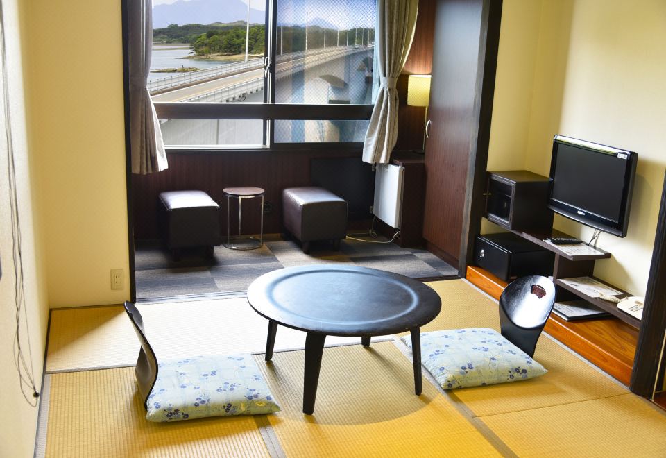 标准日式房（带浴室、海景）