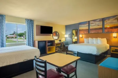 Days Inn by Wyndham Evansdale Waterloo Hotel a 