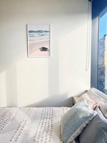 Stunning 2-Bed Apartment with Panoramic CBD Views Two-Bedroom Apartment