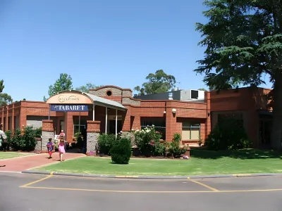 Mildura Golf Resort Hotel a 