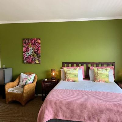 Deluxe Room (Giraffe Room) Atlantic Breeze Promo Code