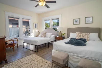 Brand New Craftsman 2Br2BA Home in Denver Heights Hotele w: 
