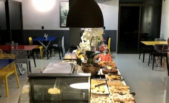 Tawfiqs Hotel - Housity