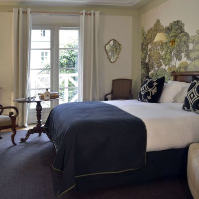 Suite Chateau La Cheneviere Promo Code