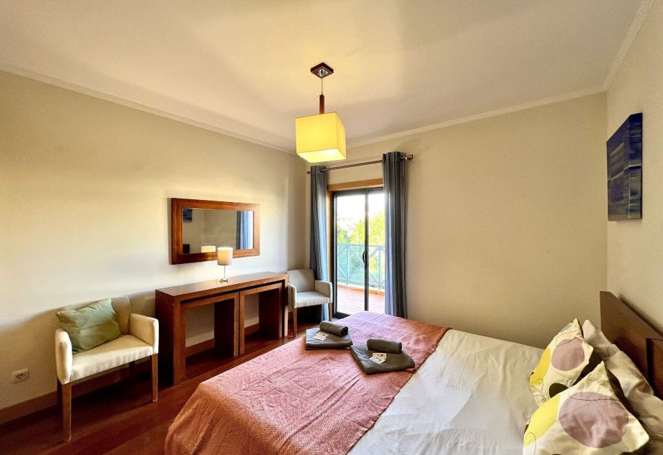 两卧室公寓 - 可使用游泳池