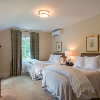 Deluxe Double Room Greystone Inn Promo Code