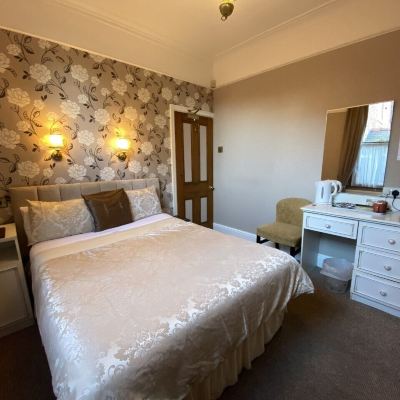 Basic Double Room Bowman Lodge Promo Code