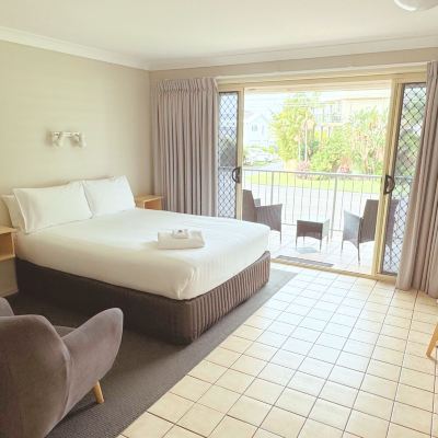 Deluxe Queen Room Yamba Sun Motel Promo Code