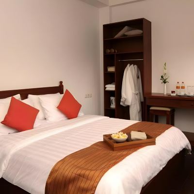 Deluxe Queen Room Amira Hotel Promo Code