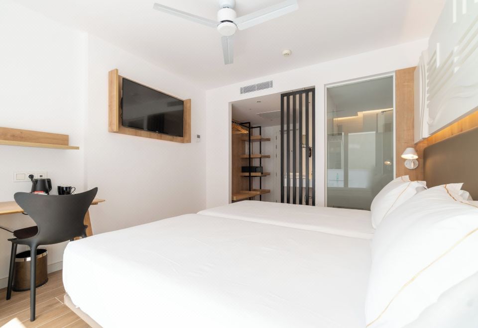 双人房， 露台 （2成人和1小童）