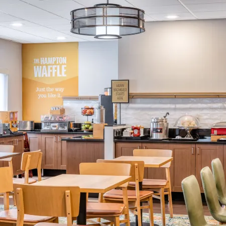 Hampton Inn Portland East Отели в г. Грешам