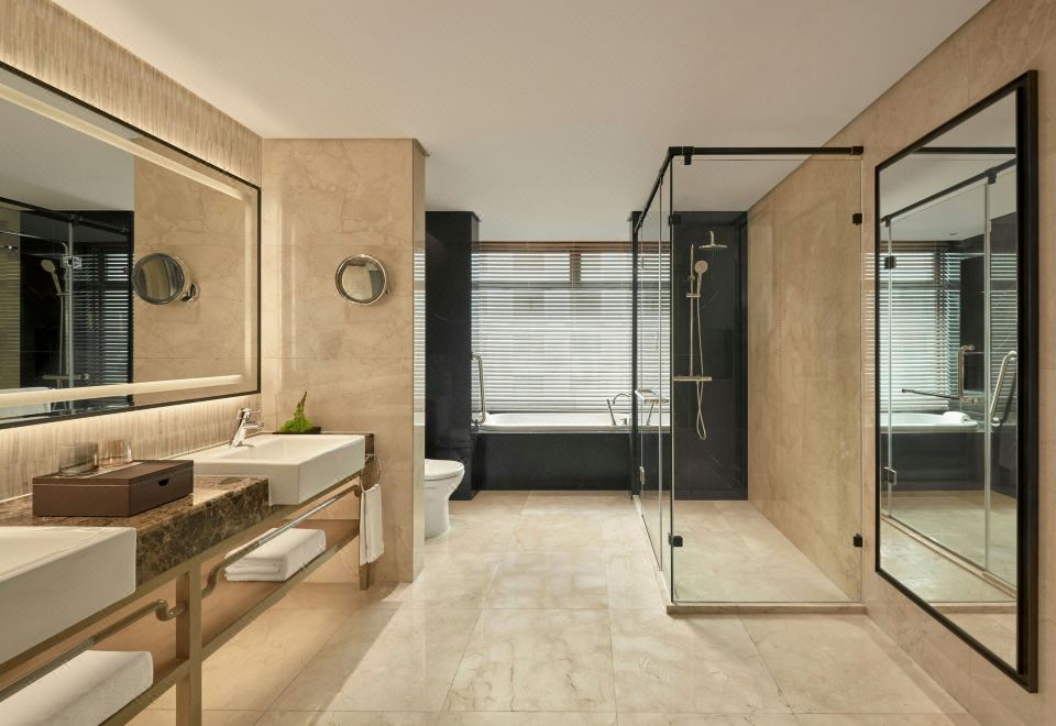 可使用俱樂部休息室，尊貴套房，1 張特大床，塔樓