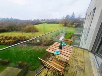 Warm&Bright 1BR w terrace&parking Hotéis em 