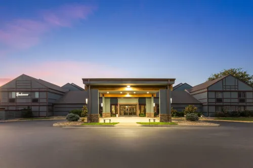Endeavor Inn & Suites, Trademark Collection by Wyndham