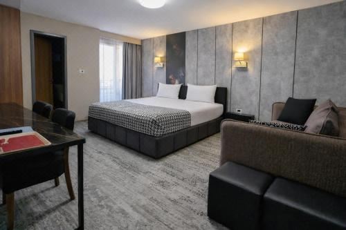 家庭房（2成人+2小童）