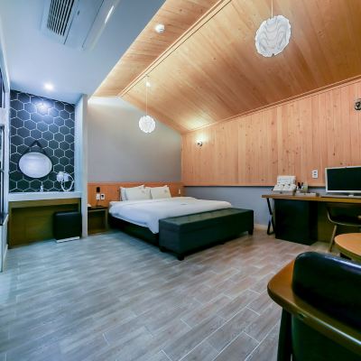 Deluxe Ocean View-Simple Breakfast Provided (Hinoki Cypress Room, Masang Bridge View, Bathtub) Hotel Appletree Promo Code