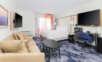 Fairfield Inn and Suites by Marriott San Jose Airport