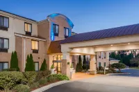 Holiday Inn Express & Suites CANTON by IHG